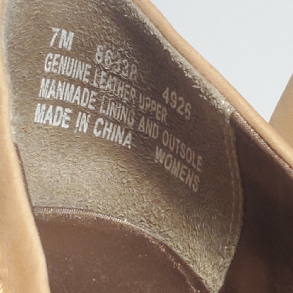 TIMBERLAND Tan Open-toe Stacked Wedge Heels Rubber Sole Leather Upper 7M - NWT - Picture 10 of 16